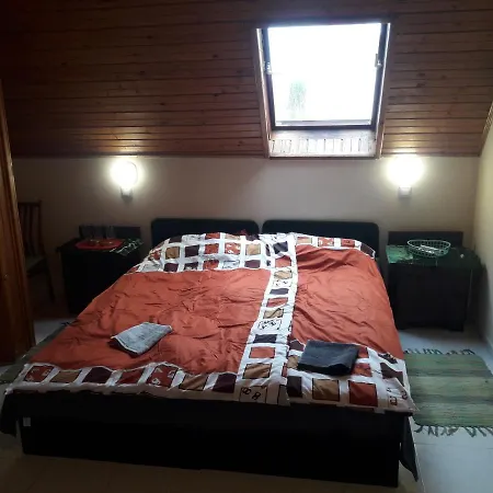 Bed & Breakfast Centrum Panzio Lelle Balatonlelle